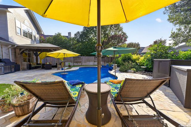 3035 Fall Mist Dr, San Antonio, TX 78247