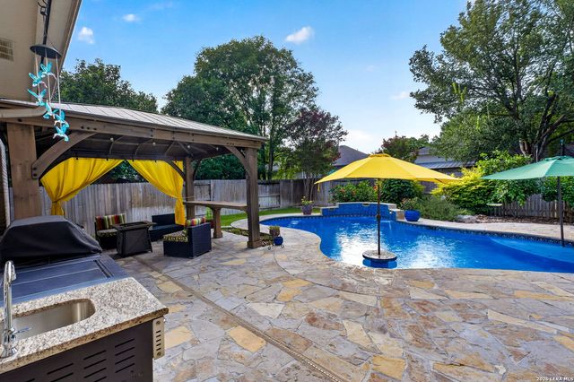 3035 Fall Mist Dr, San Antonio, TX 78247