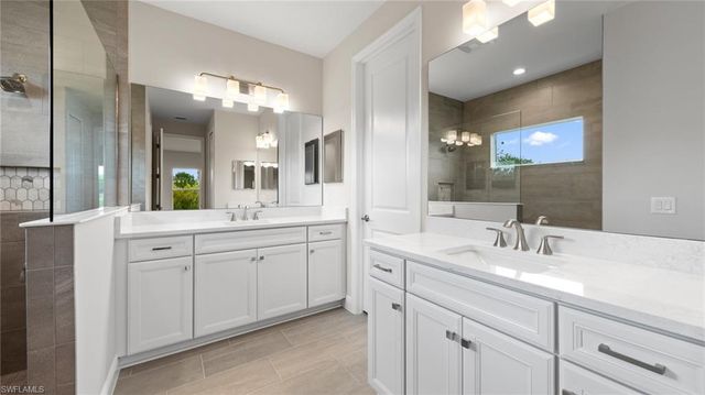 2937 Heritage Pines DR, Fort Myers, FL 33905