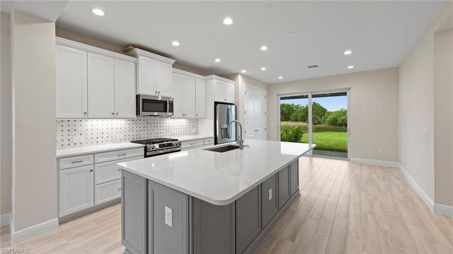 2937 Heritage Pines DR, Fort Myers, FL 33905