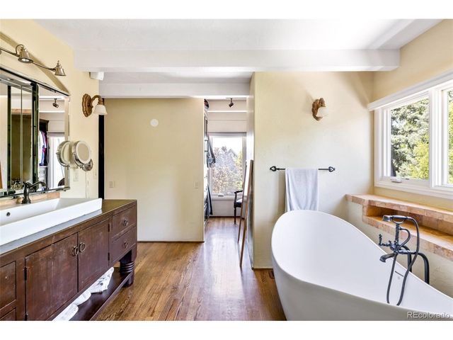 50 Albion St, Denver, CO 80220