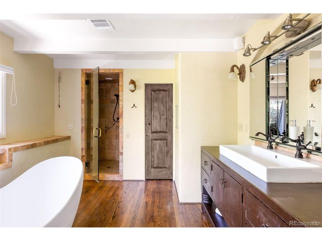 50 Albion St, Denver, CO 80220