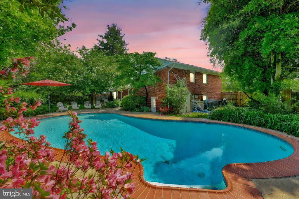 7030 SANTA MARIA CT, Mclean, VA 22101