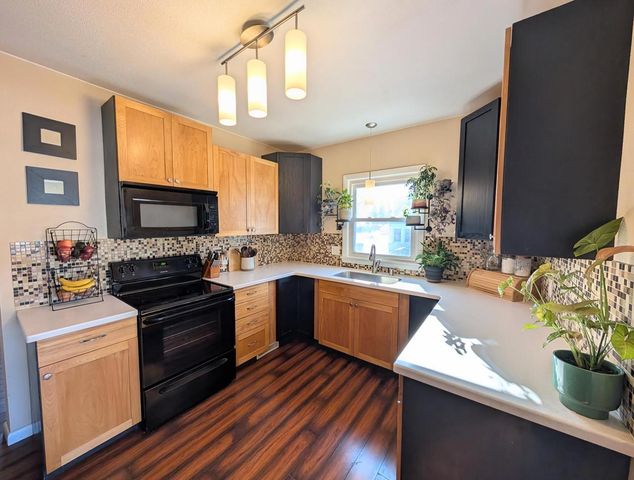 813 N Water STREET, Watertown, WI 53098