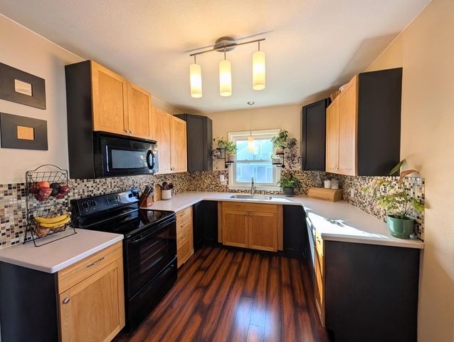 813 N Water STREET, Watertown, WI 53098