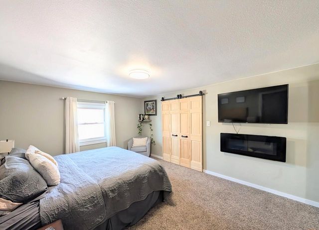 813 N Water STREET, Watertown, WI 53098