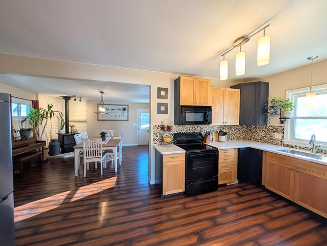 813 N Water STREET, Watertown, WI 53098