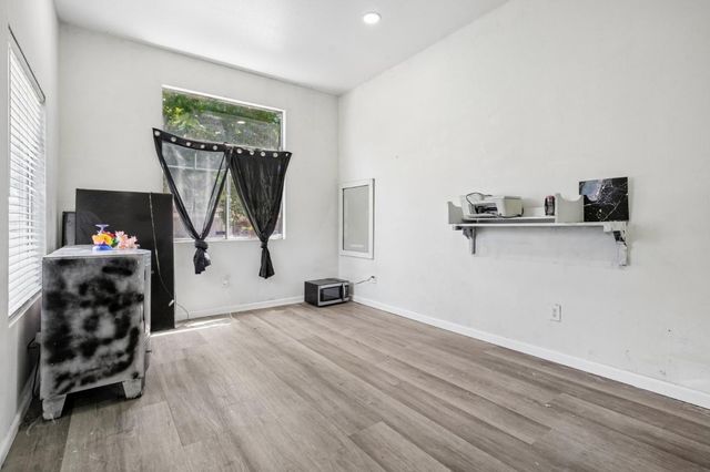 4807 Miramare, Stockton, CA 95206