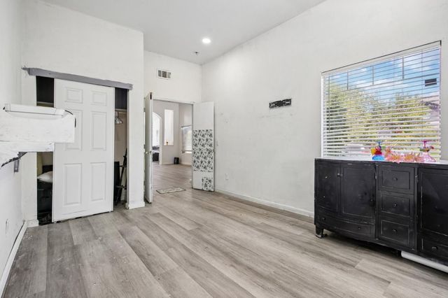 4807 Miramare, Stockton, CA 95206