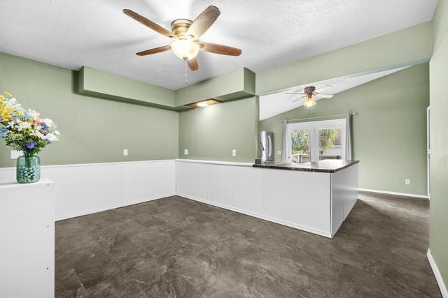 1215 University Ave W, Minot, ND 58703