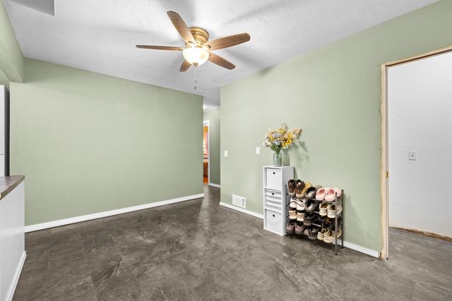 1215 University Ave W, Minot, ND 58703