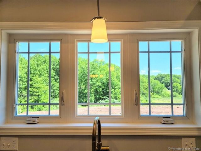 22 Lombard Circle 22, North Haven, CT 06473