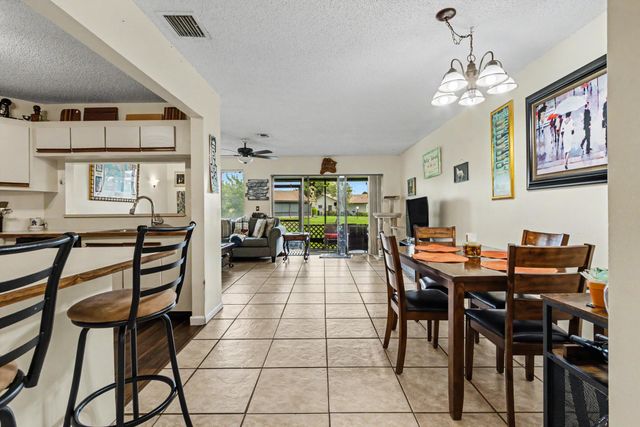 2269 DISCOVERY Circle W, Deerfield Beach, FL 33442