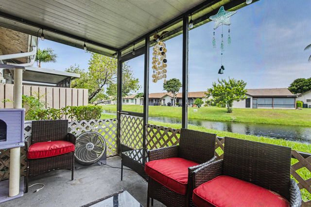 2269 DISCOVERY Circle W, Deerfield Beach, FL 33442