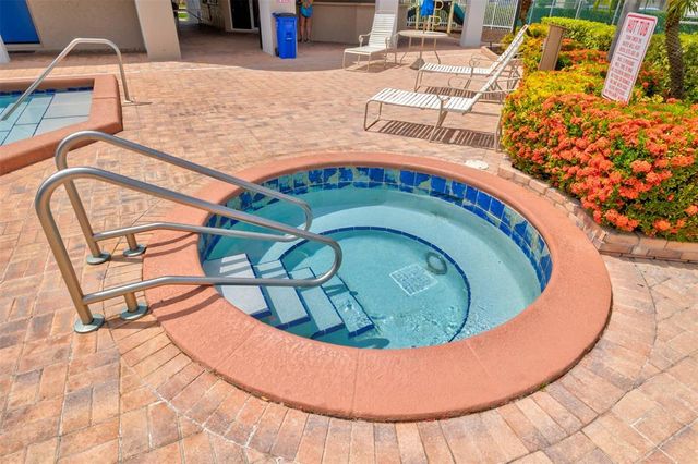 2269 DISCOVERY Circle W, Deerfield Beach, FL 33442
