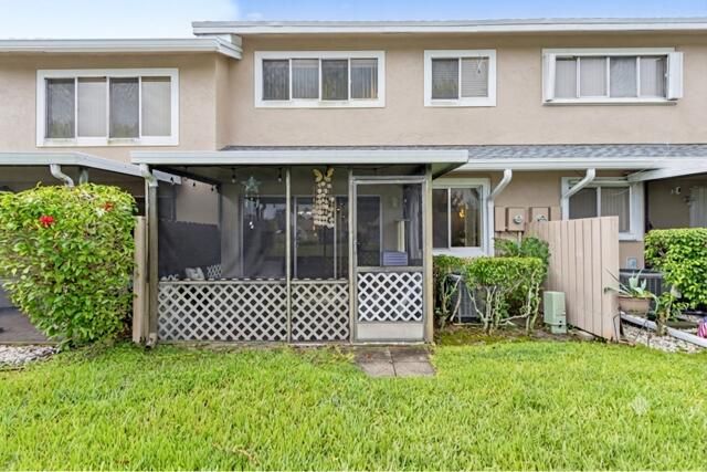 2269 DISCOVERY Circle W, Deerfield Beach, FL 33442