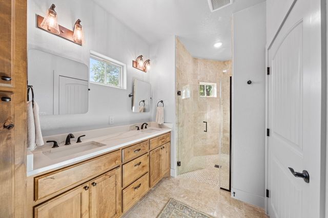 1808 Chalet Circle, Kerrville, TX 78028