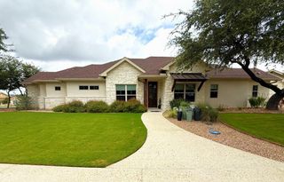 1808 Chalet Circle, Kerrville, TX 78028