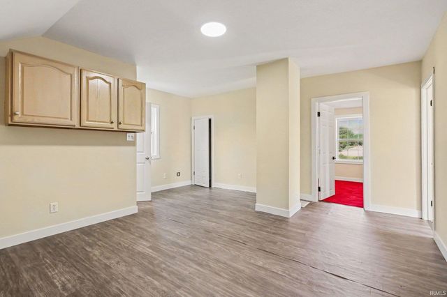 3902 W Western Avenue, South Bend, IN 46619