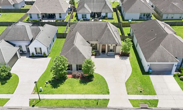 12114 Rotterdam Ave, Geismar, LA 70734