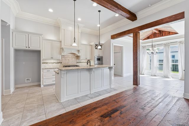 12114 Rotterdam Ave, Geismar, LA 70734