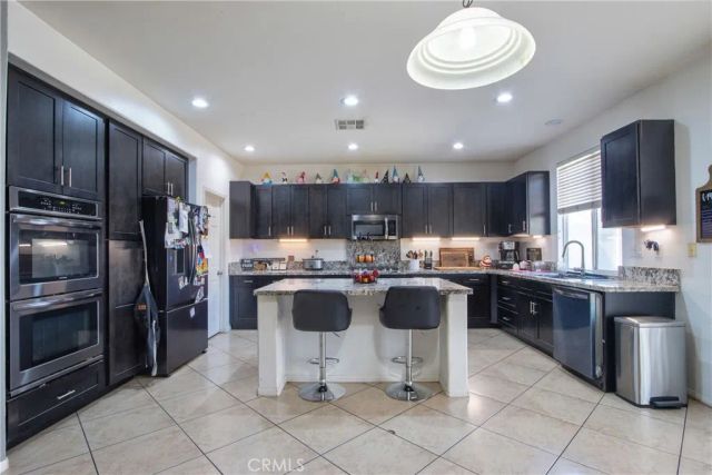 1705 Beacon Court, San Jacinto, CA 92582