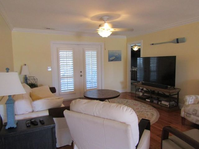 311 36th Ave. N, North Myrtle Beach, SC 29582