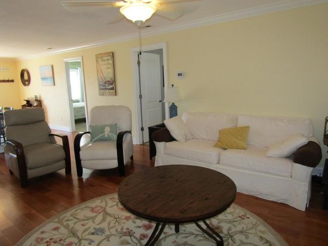 311 36th Ave. N, North Myrtle Beach, SC 29582