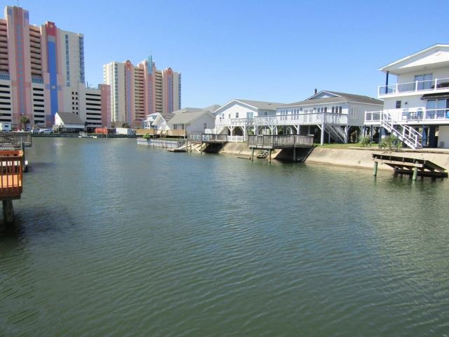 311 36th Ave. N, North Myrtle Beach, SC 29582
