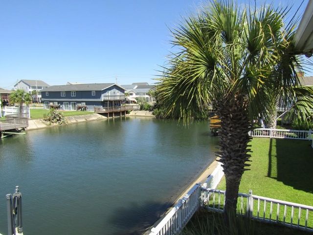 311 36th Ave. N, North Myrtle Beach, SC 29582