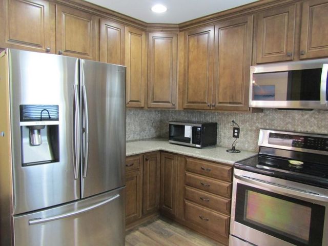 311 36th Ave. N, North Myrtle Beach, SC 29582