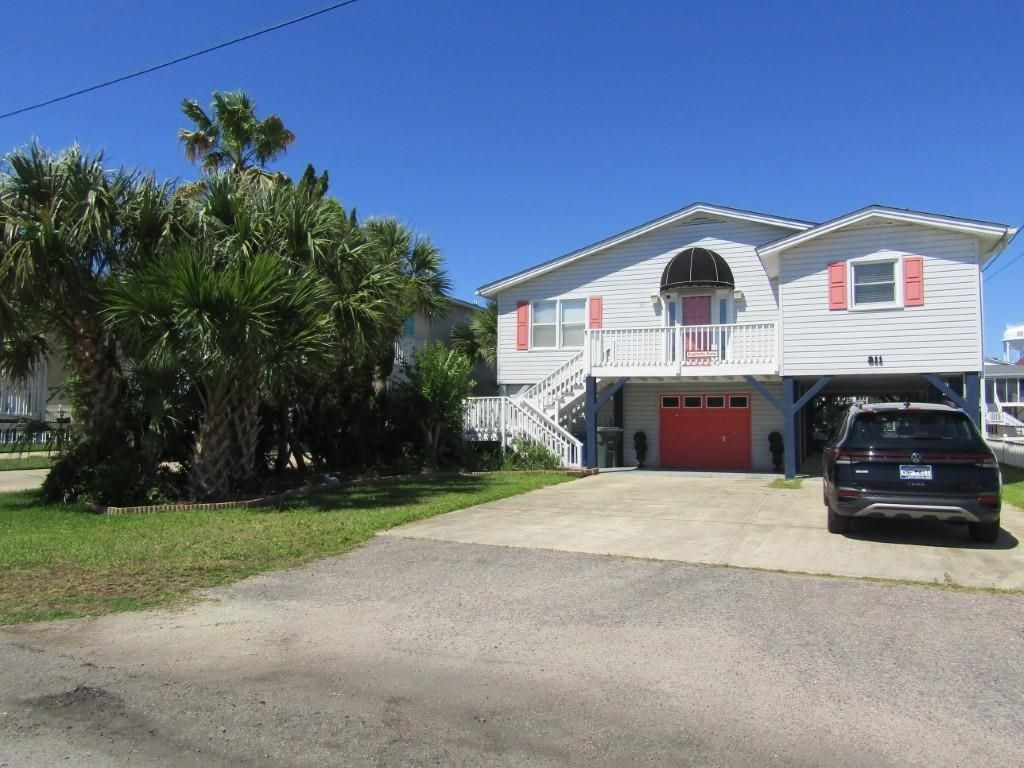 311 36th Ave. N, North Myrtle Beach, SC 29582
