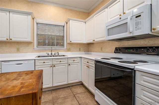 25 HIGHLAND, Tuscaloosa, AL 35406