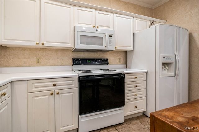 25 HIGHLAND, Tuscaloosa, AL 35406