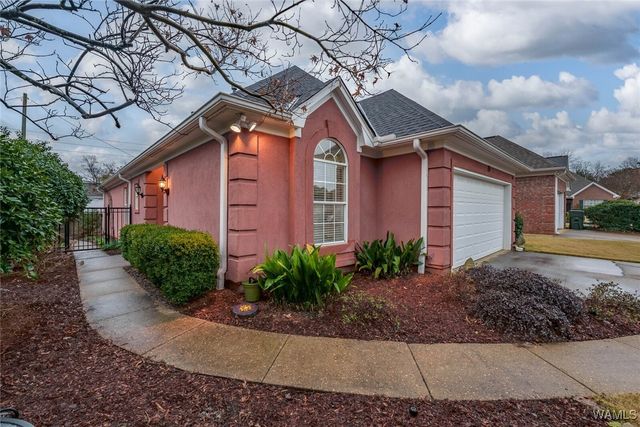 25 HIGHLAND, Tuscaloosa, AL 35406