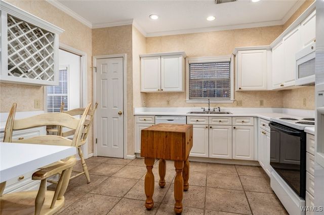 25 HIGHLAND, Tuscaloosa, AL 35406