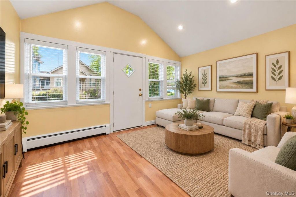 11 Oak Avenue 11, Bronx, NY 10465 — photo 4
