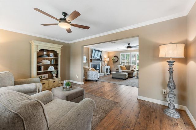 3301 Winter Lane, Baytown, TX 77521