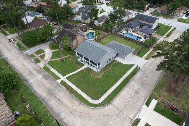 3301 Winter Lane, Baytown, TX 77521