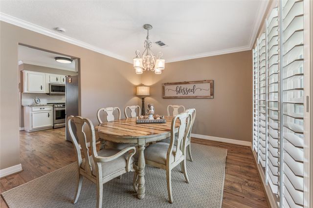 3301 Winter Lane, Baytown, TX 77521