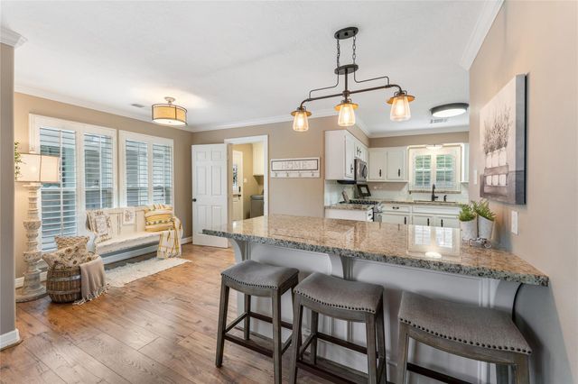 3301 Winter Lane, Baytown, TX 77521