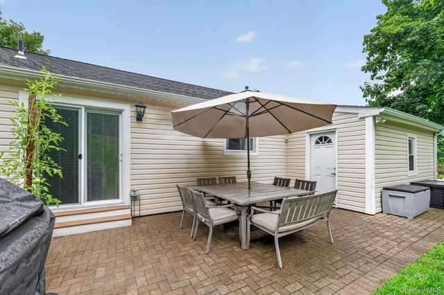 8 Durrin Avenue, Cortlandt Manor, NY 10567