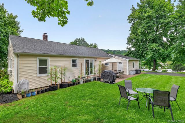 8 Durrin Avenue, Cortlandt Manor, NY 10567