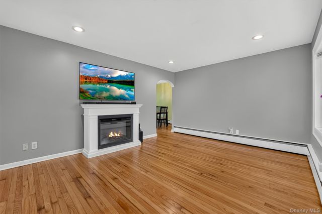 8 Durrin Avenue, Cortlandt Manor, NY 10567