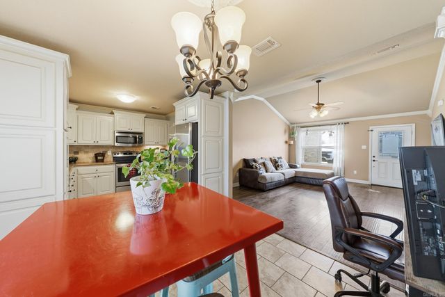 36 Winchester Drive, Austin, AR 72007