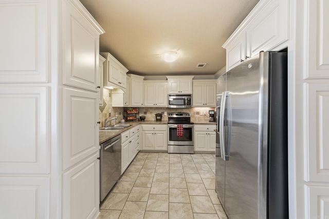 36 Winchester Drive, Austin, AR 72007