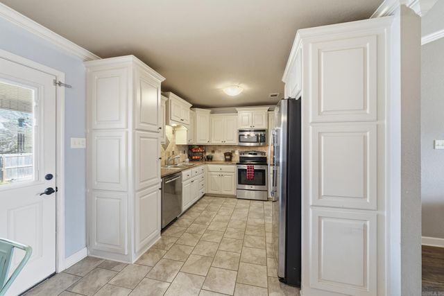 36 Winchester Drive, Austin, AR 72007