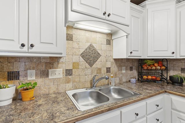 36 Winchester Drive, Austin, AR 72007