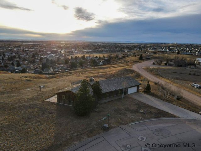 5318 BRAEHILL RD, Cheyenne, WY 82009