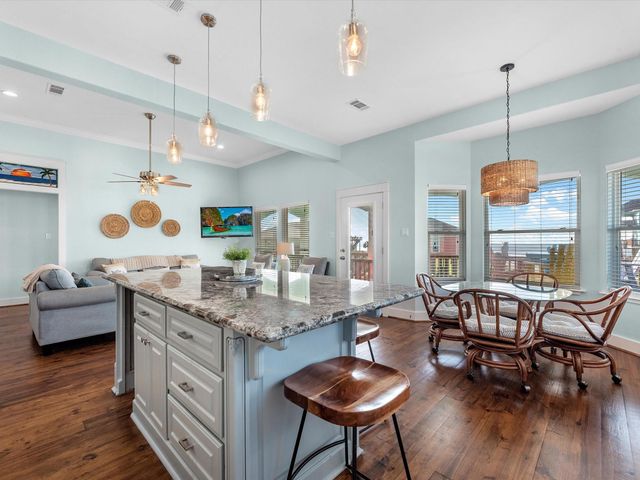 2901 Lakeside Drive, Crystal Beach, TX 77650